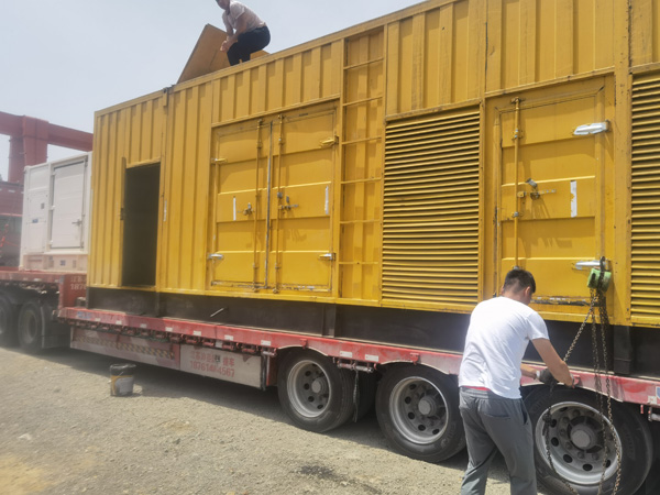 镇巴除了负载情况和发动机维护，还有哪些因素会影响 200kw 柴油发电机的油耗？