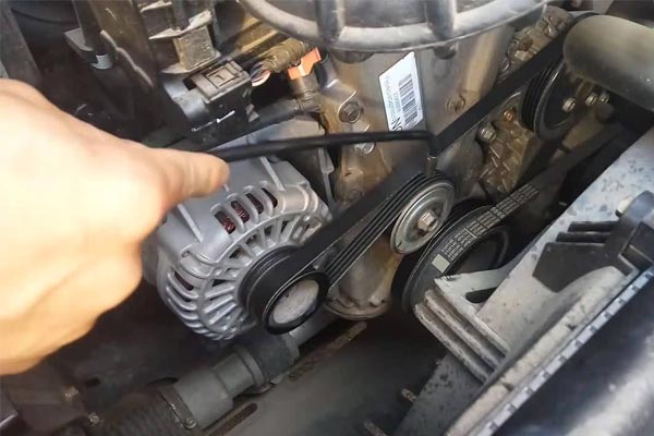 镇巴转速传感器的工作原理是什么？