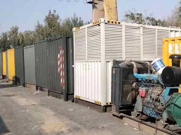 镇巴200KW柴油发电机机组每小时油耗是多少？